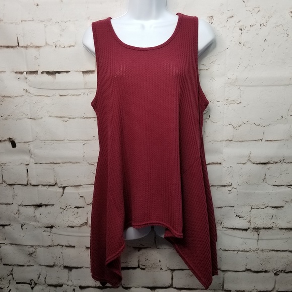 Charming Charlie Tops - Charming Charlie Sleeveless Sharkbite Hem Top